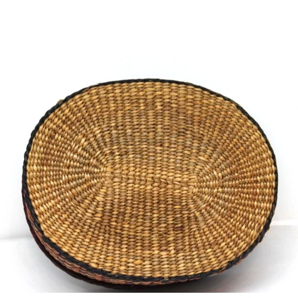 Sweetgrass Handmade Basket Small oval w/lid, 7.5